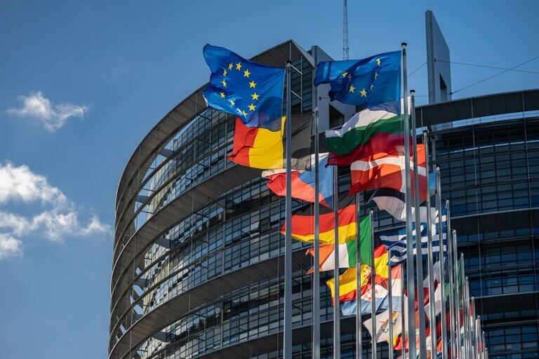 EU:n laajentumisen täytyy tapahtua, mutta yhteisten sääntöjen mukaisesti